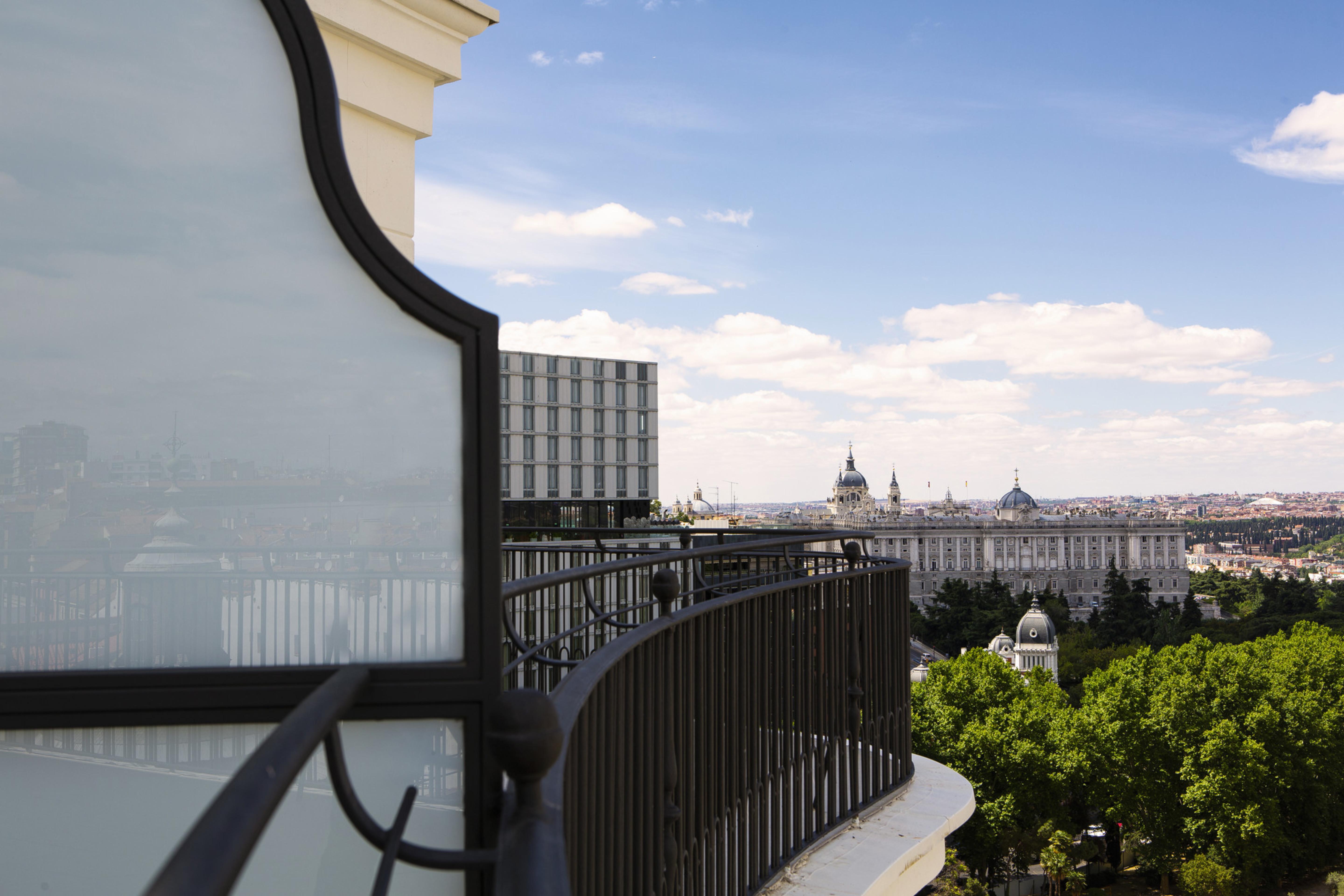 Riu Plaza Espana Мадрид Екстериор снимка