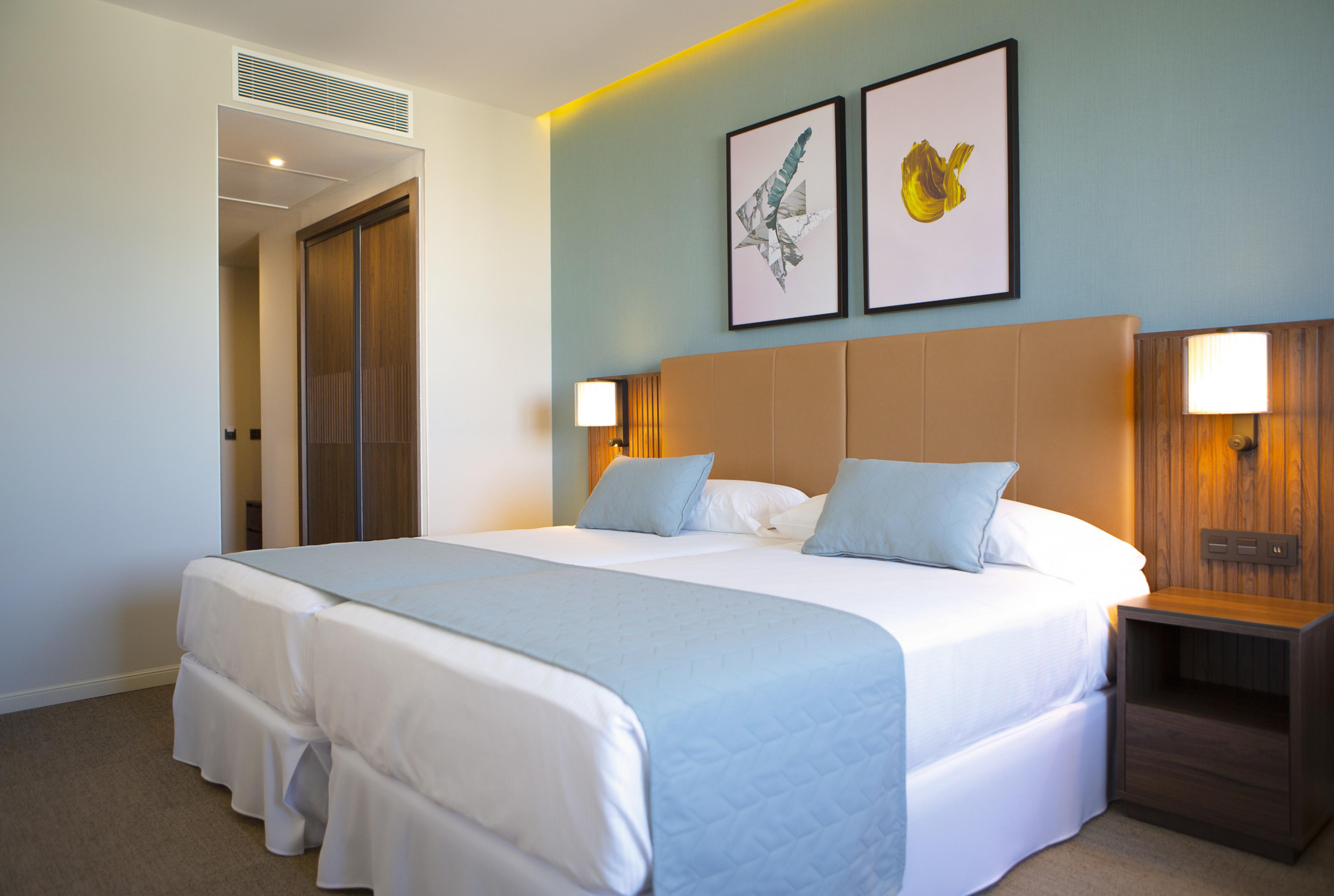 Riu Plaza Espana Мадрид Екстериор снимка