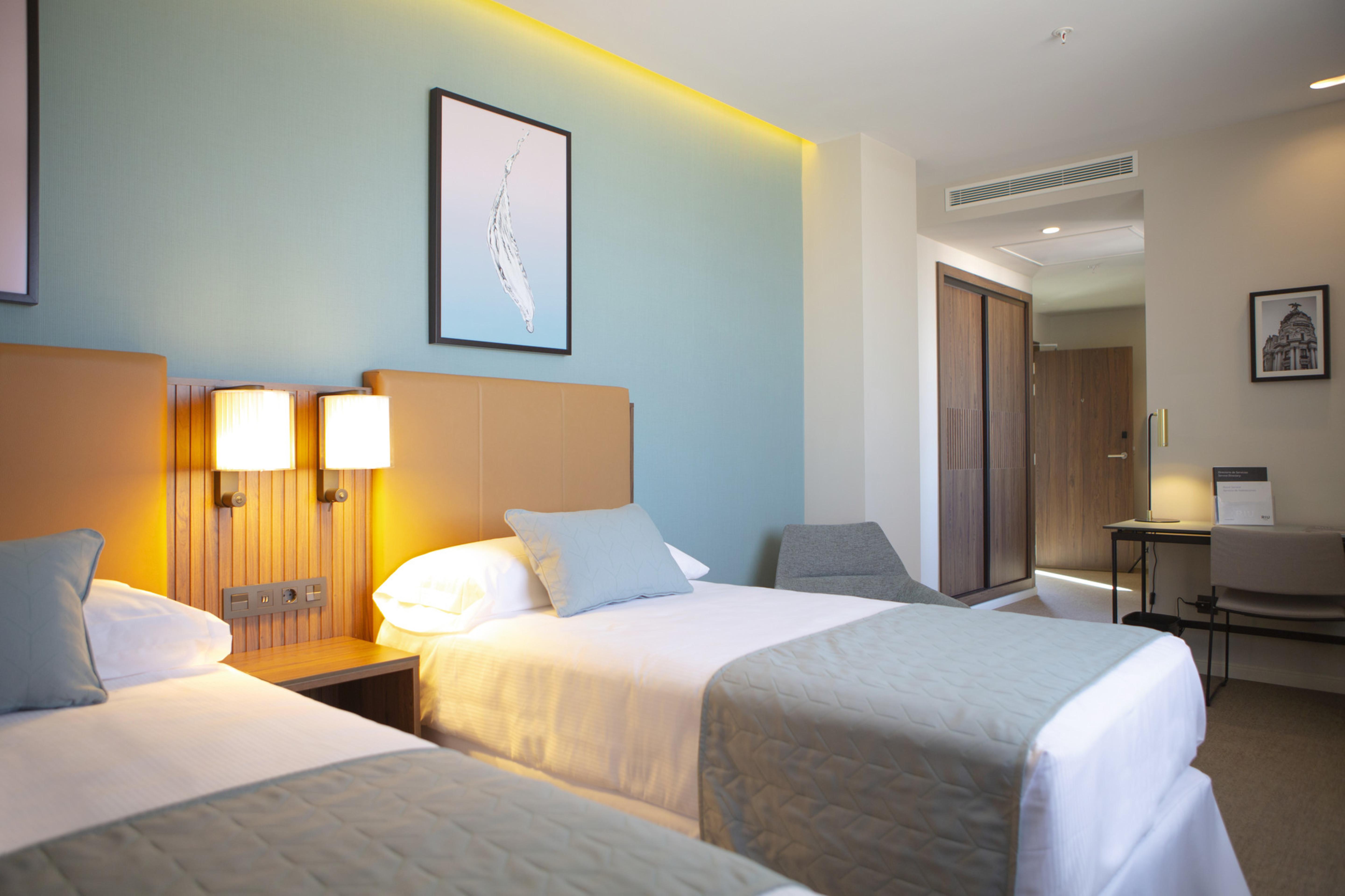 Riu Plaza Espana Мадрид Екстериор снимка