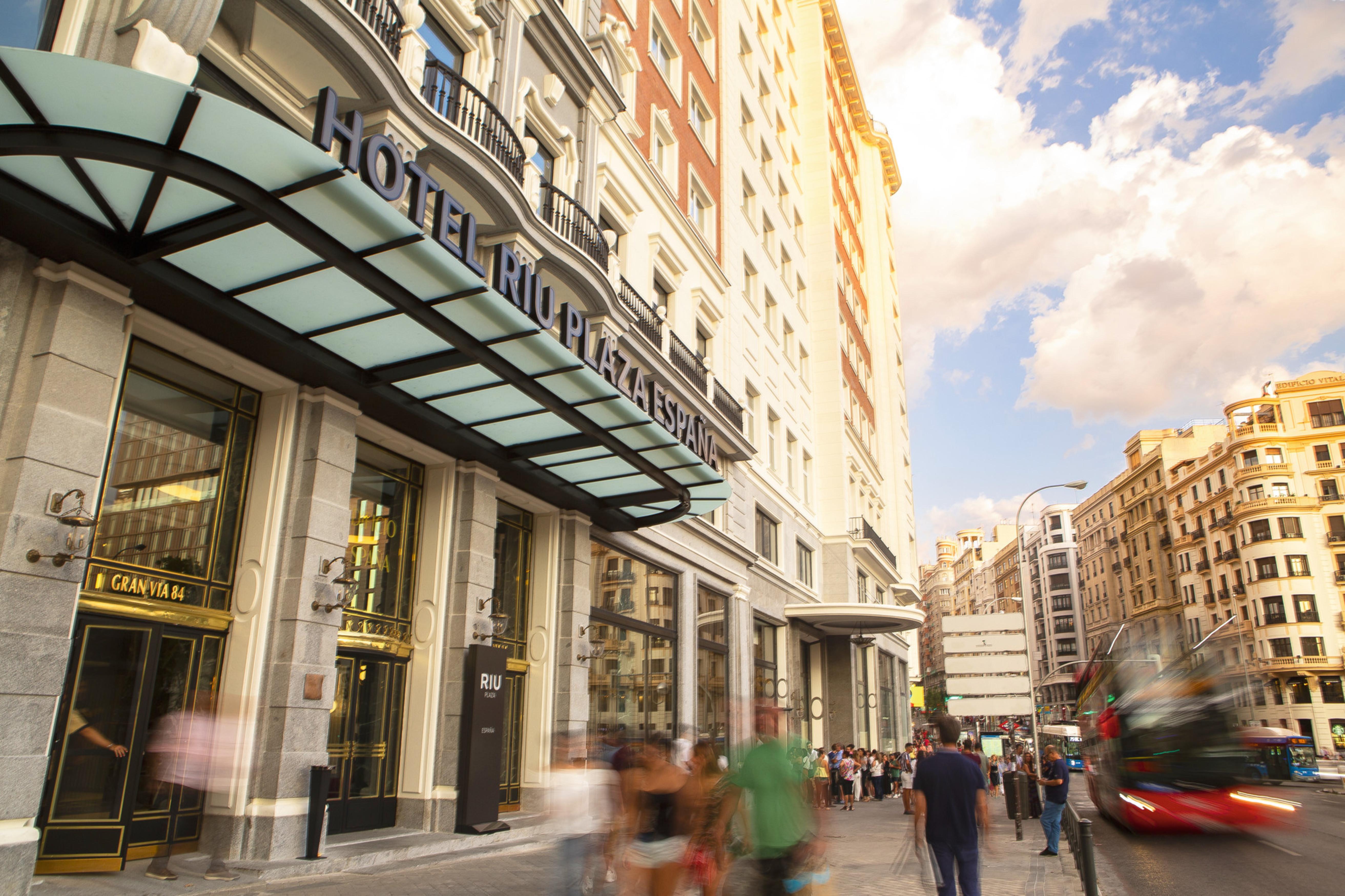 Riu Plaza Espana Мадрид Екстериор снимка