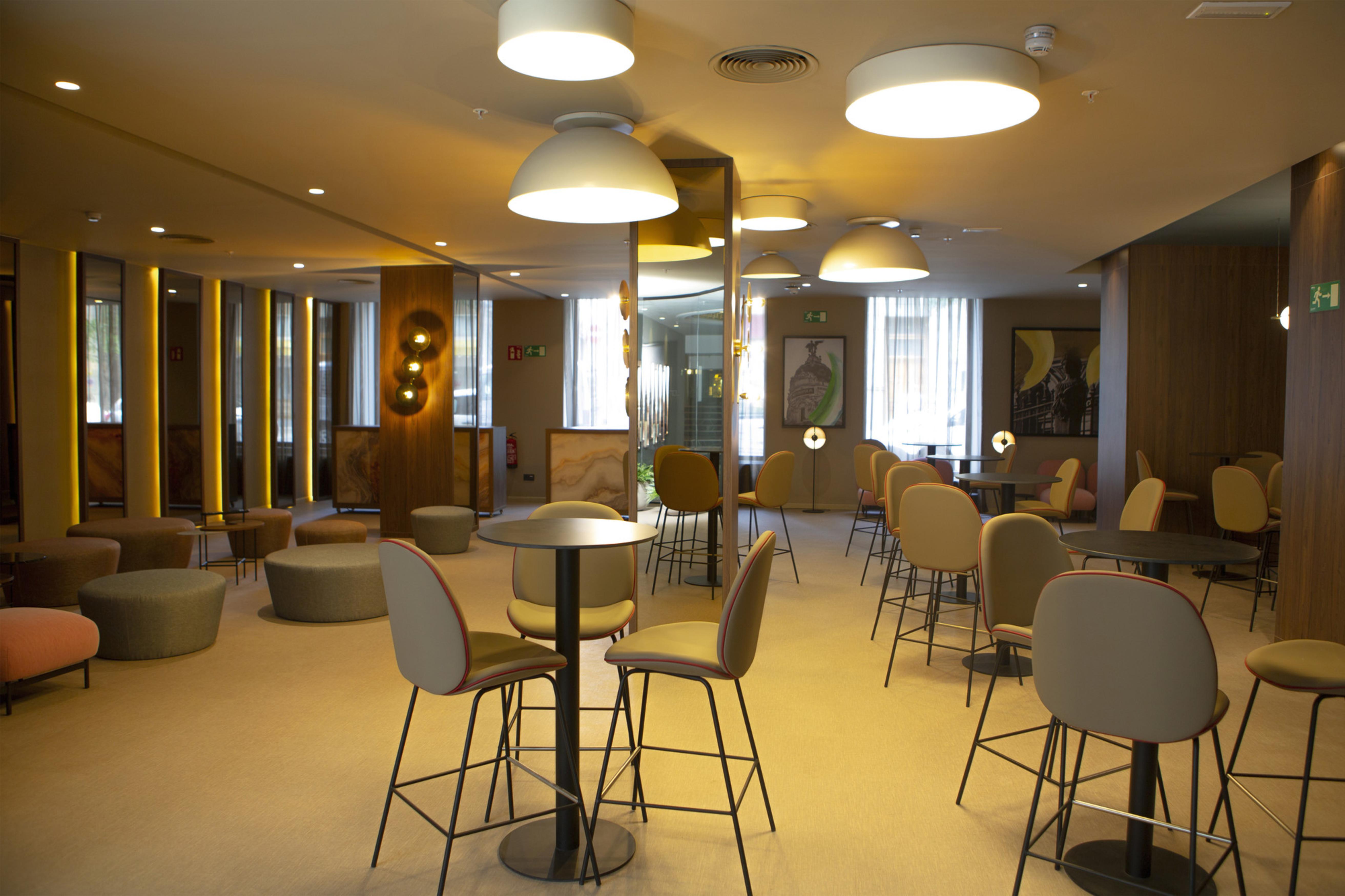 Riu Plaza Espana Мадрид Екстериор снимка