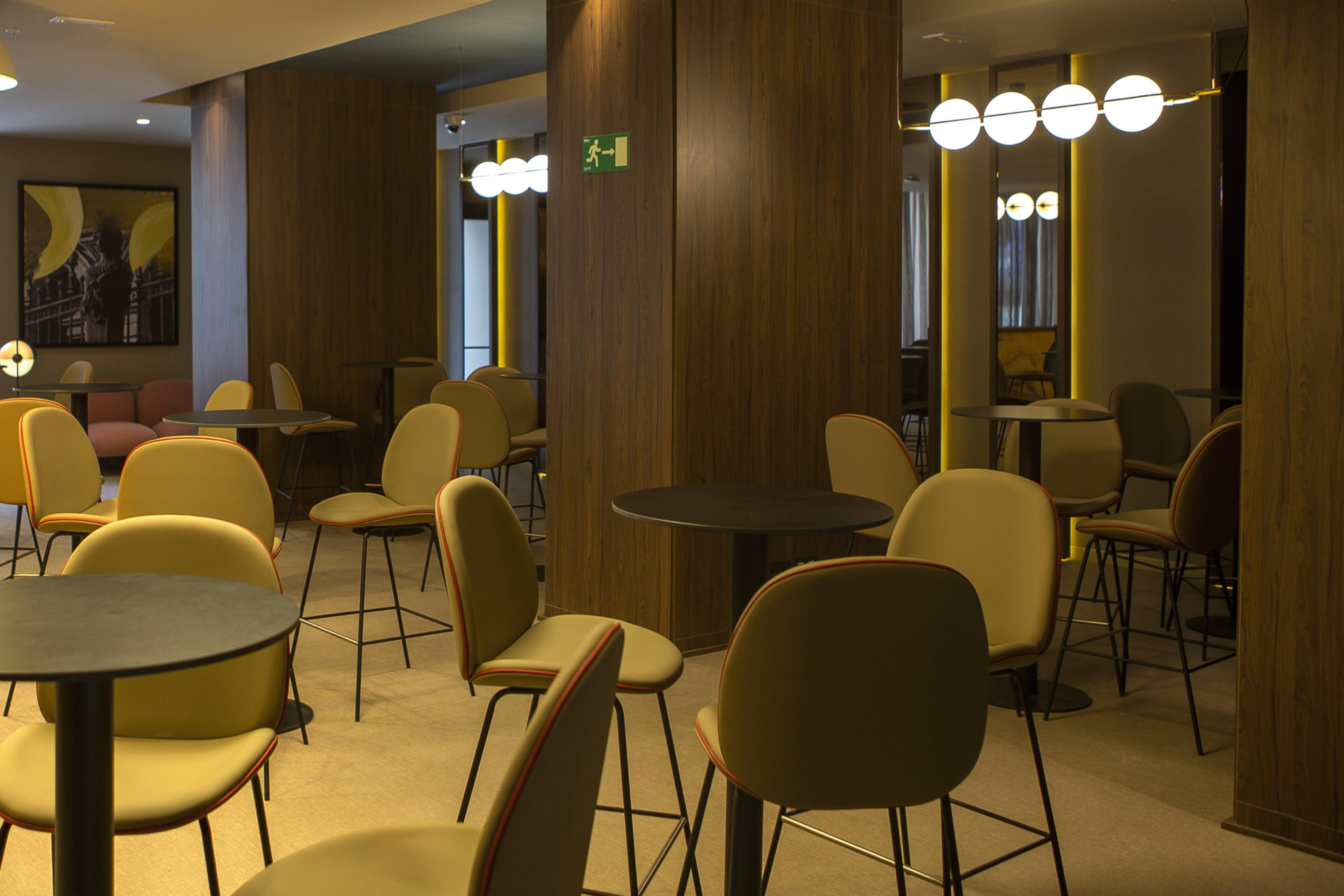 Riu Plaza Espana Мадрид Екстериор снимка